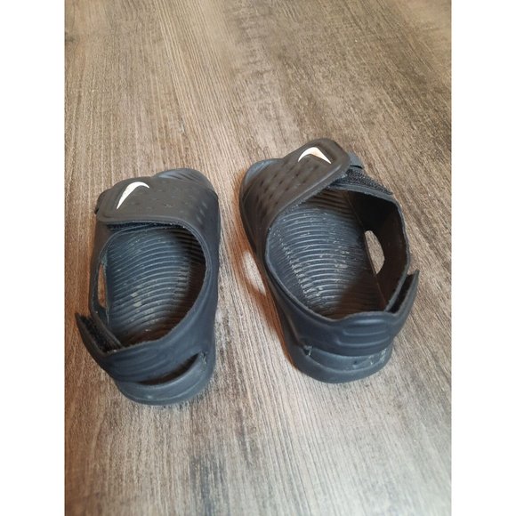 Nike Sunray Adjustable Black Toddler Sandals Size 6C AJ9077-001 Beach Pool Swim - Picture 3 of 7